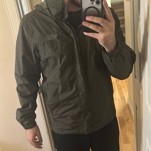 North Face windbreaker - olive green men’s